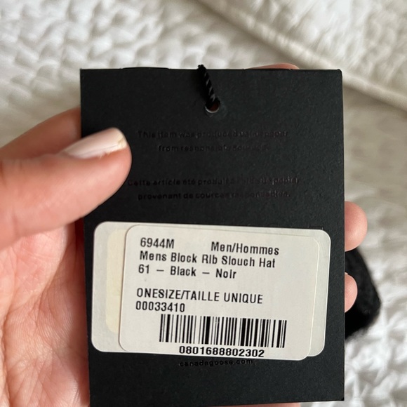 Canada Goose Men’s Block Rib Slouch Hat - Picture 2 of 3